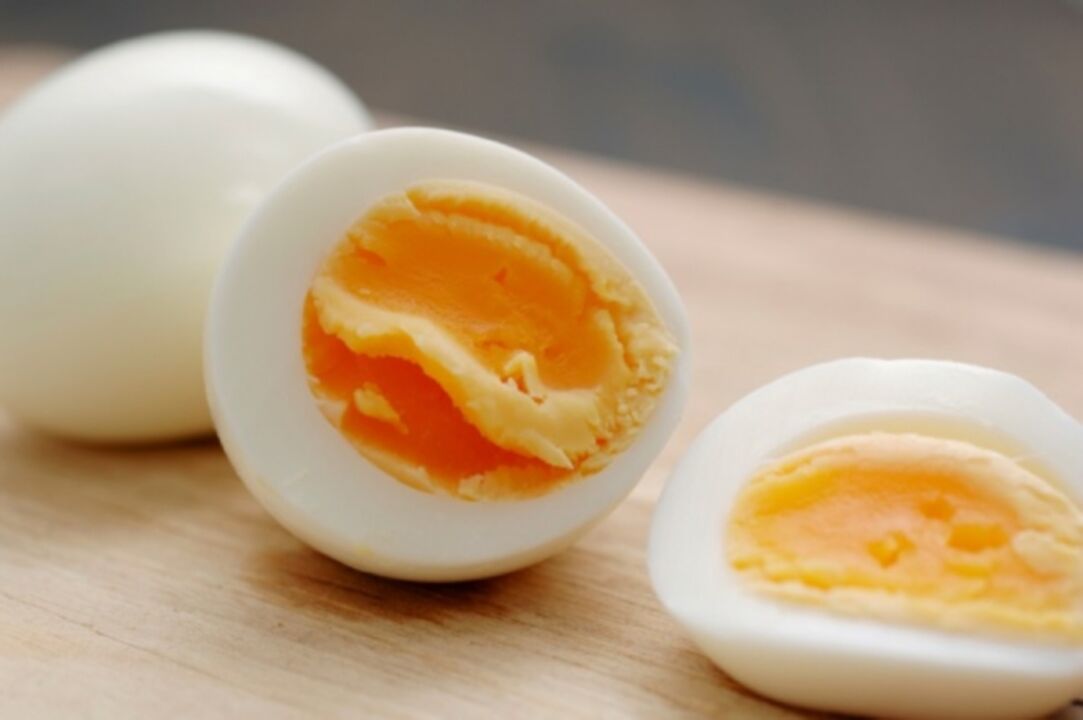 hartgekochte Eier für die japanische Ernährung